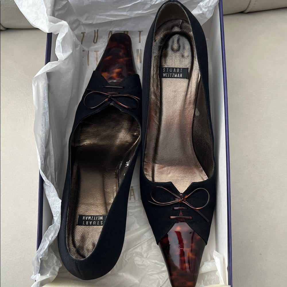 Stuart Weitzman Black and Brown Flats with Tortoise Detail